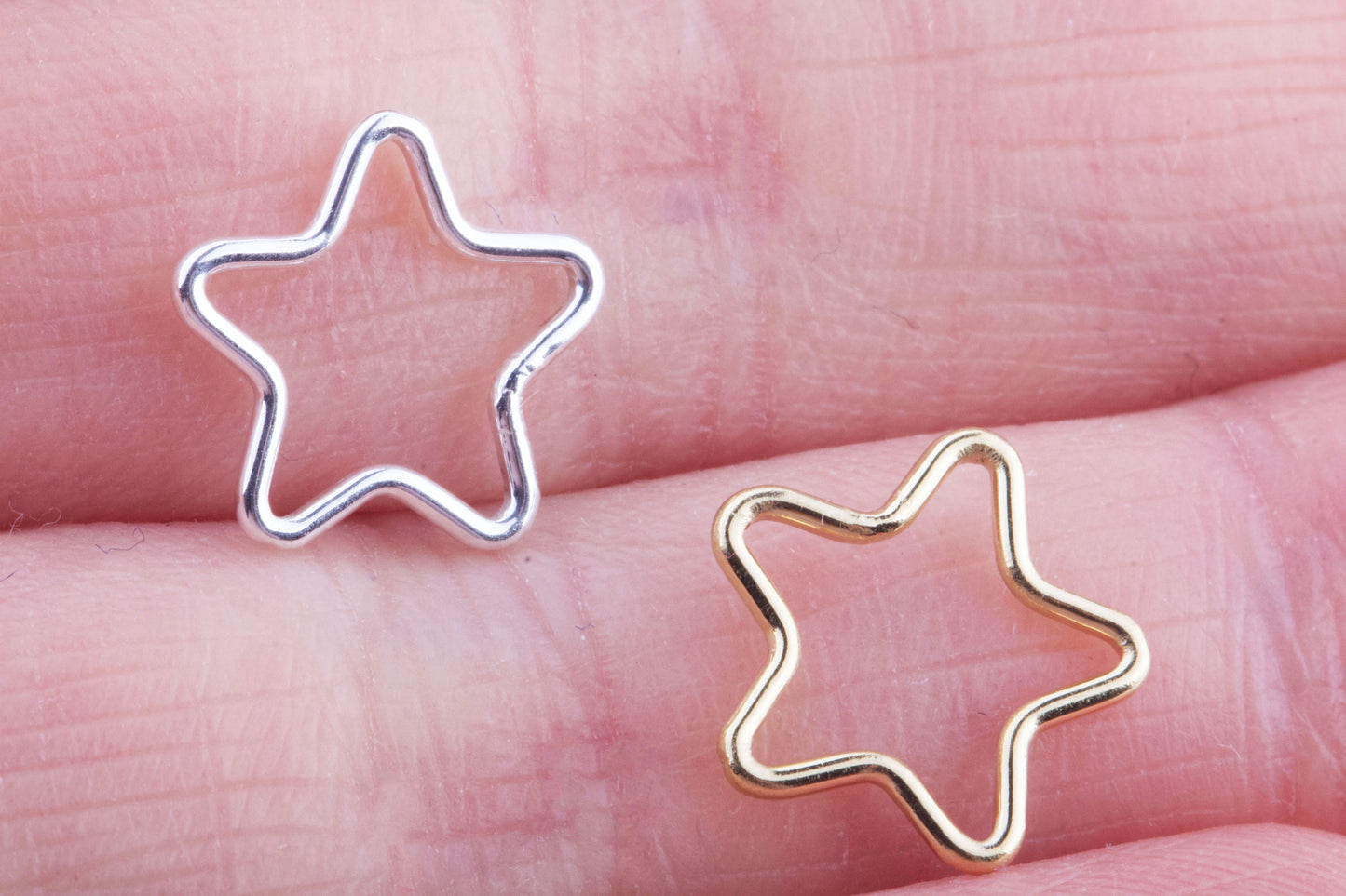 Set of 5 Small Star Connectors, Permanent Jewelry Supplies, 10mm Wire Star Link, Permanent Bracelet, Permanent Jewelry, Necklace