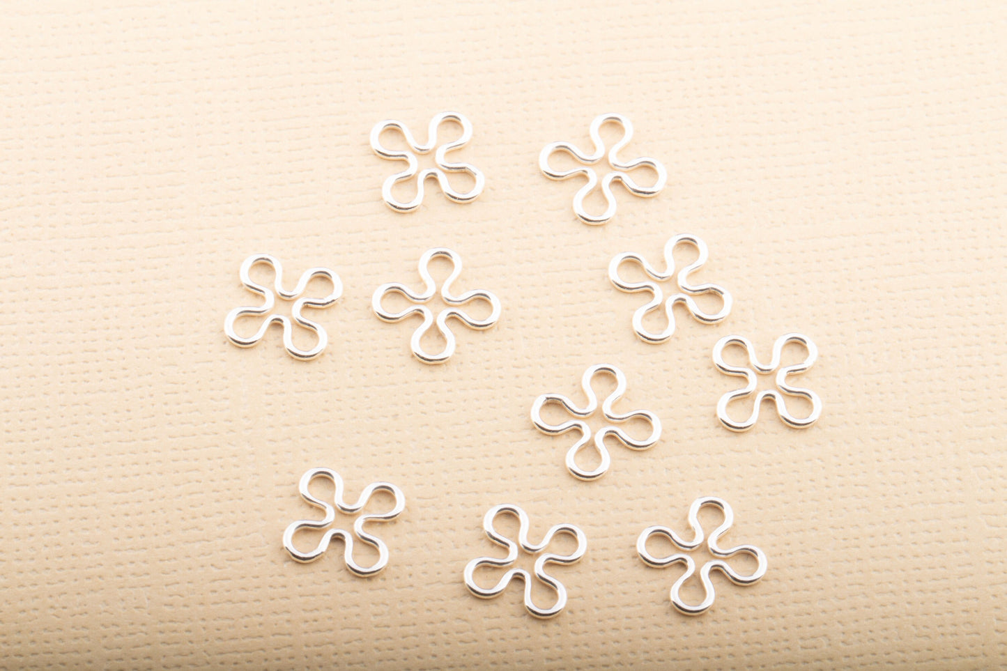 Set of 10 - Flower Daisy Or Cross Thick Wire Link Connector, For Permanent Jewelry, Bracelet, Necklace, Anklets, Wire Daisy Connectors